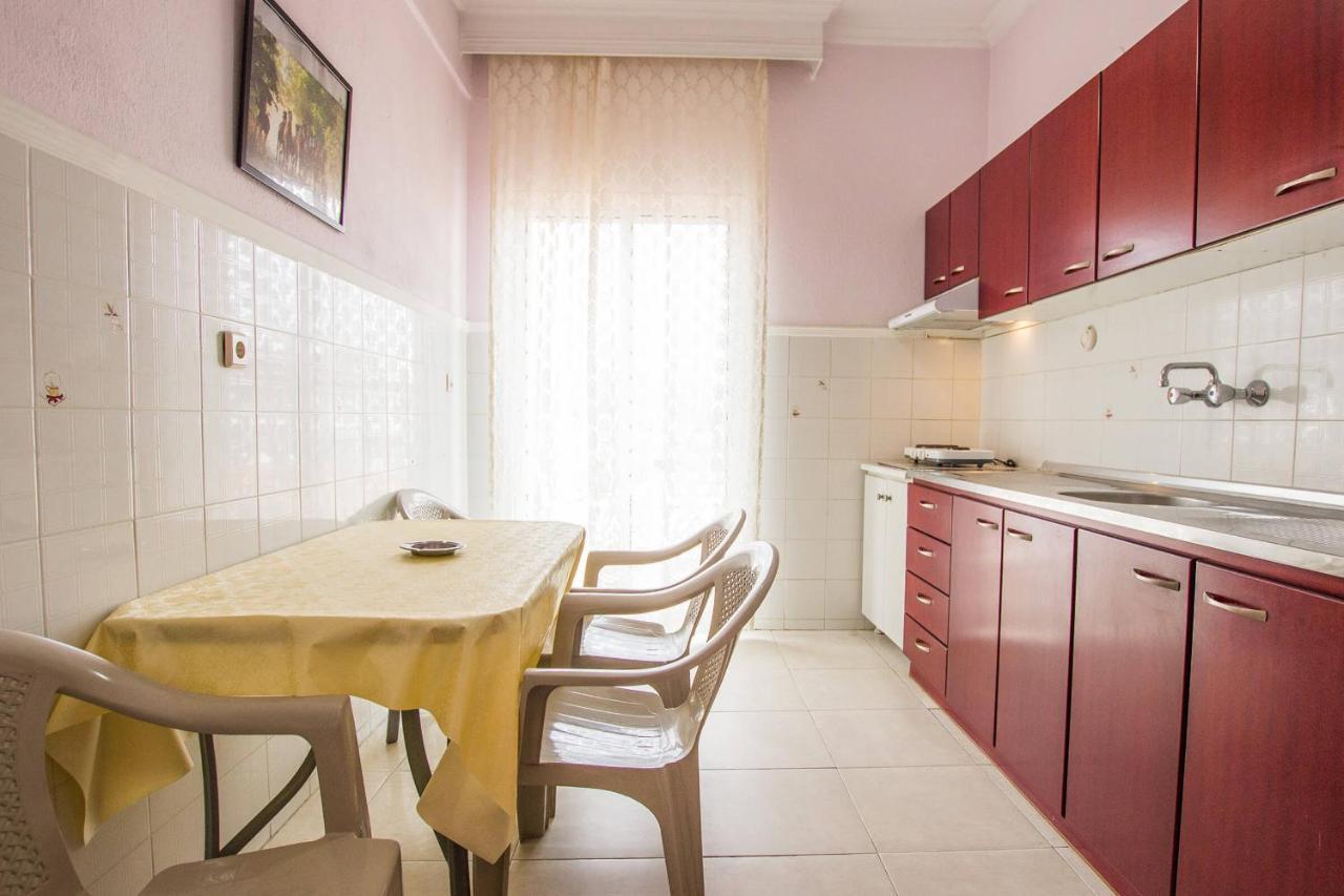 George Laz Rooms Vrasná Esterno foto