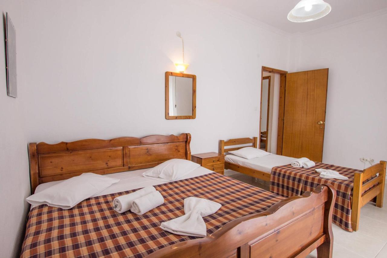 George Laz Rooms Vrasná Esterno foto
