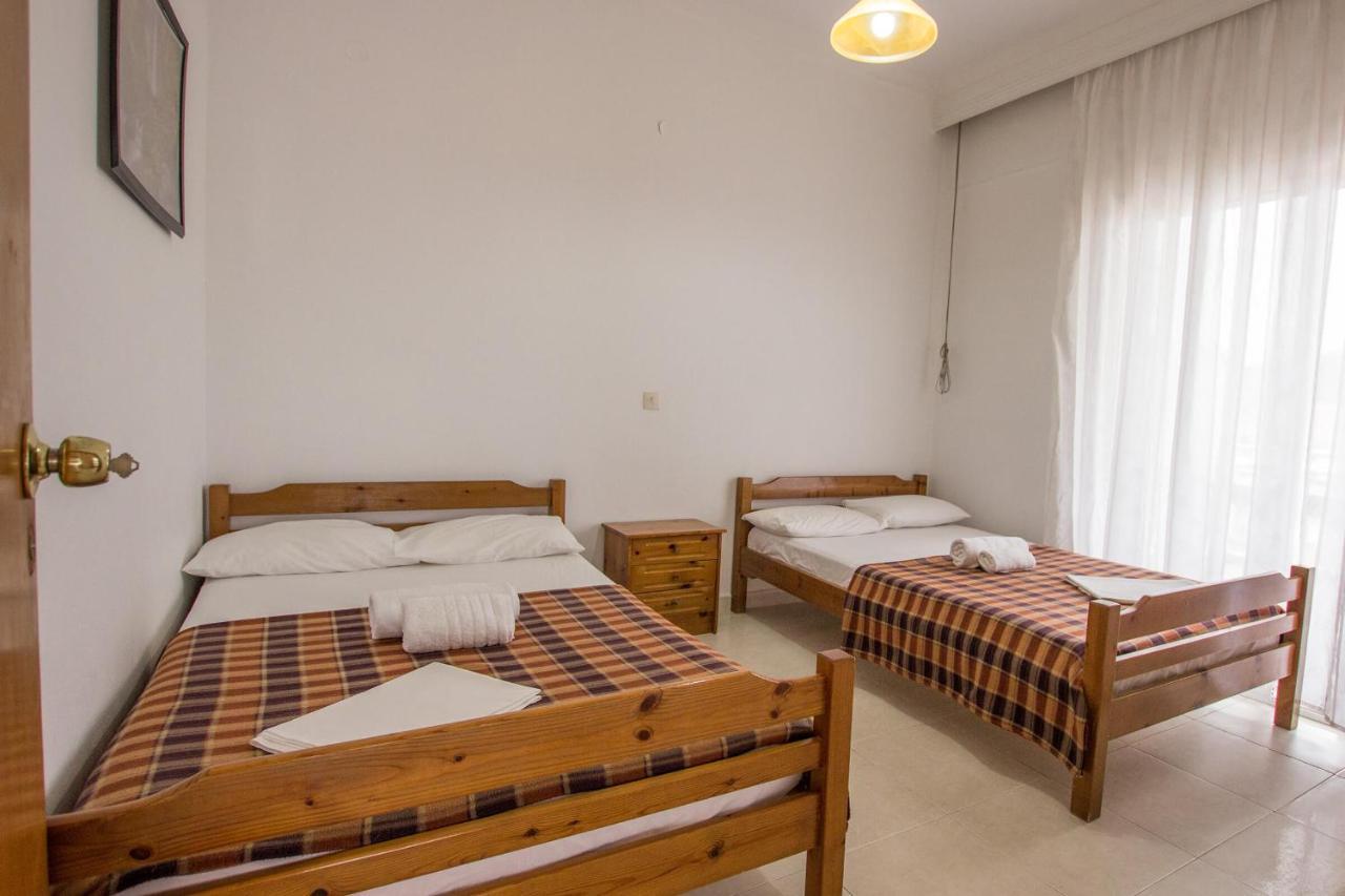 George Laz Rooms Vrasná Esterno foto