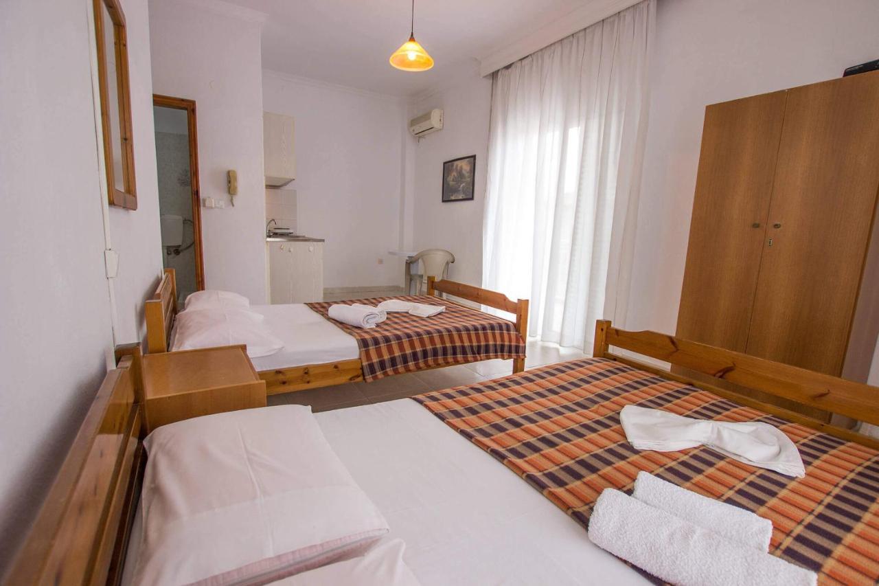 George Laz Rooms Vrasná Esterno foto